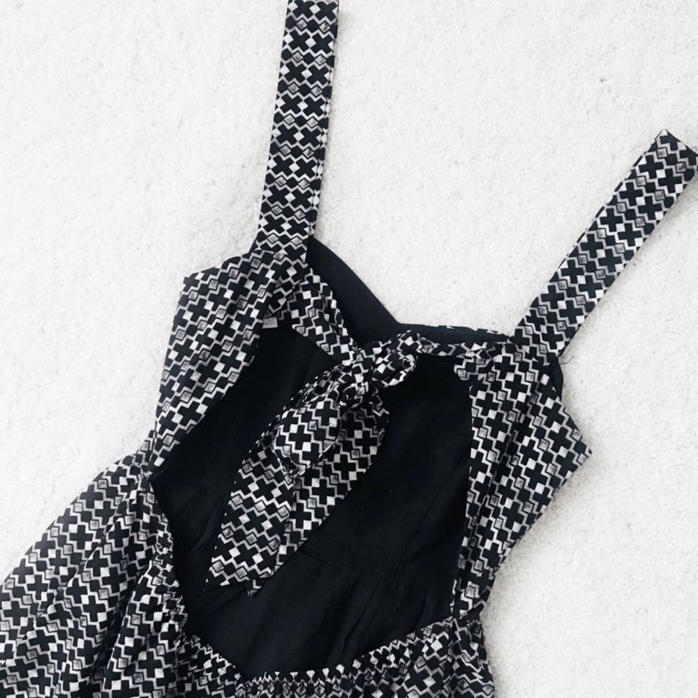 Forever 21 Cross Print Dress - Picture 4 of 6